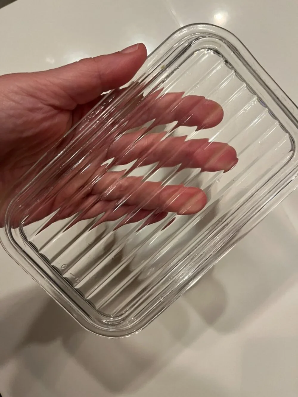 Pyrex Refrigerator Dish with Lid (Vintage Butteryfly Gold Style 0502  1.5 Pints